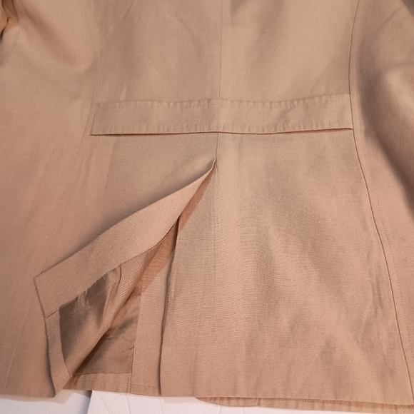 Talbot's Silk & Linen Blend Khaki Colored Pantsuit Size 12 - Picture 7 of 15